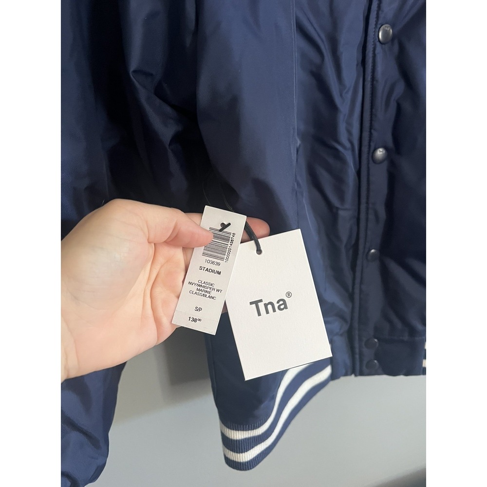 New Tna Aritzia Stadium Bomber Jacket in Navy /Whisper White - Women's Small - Picture 5 of 5